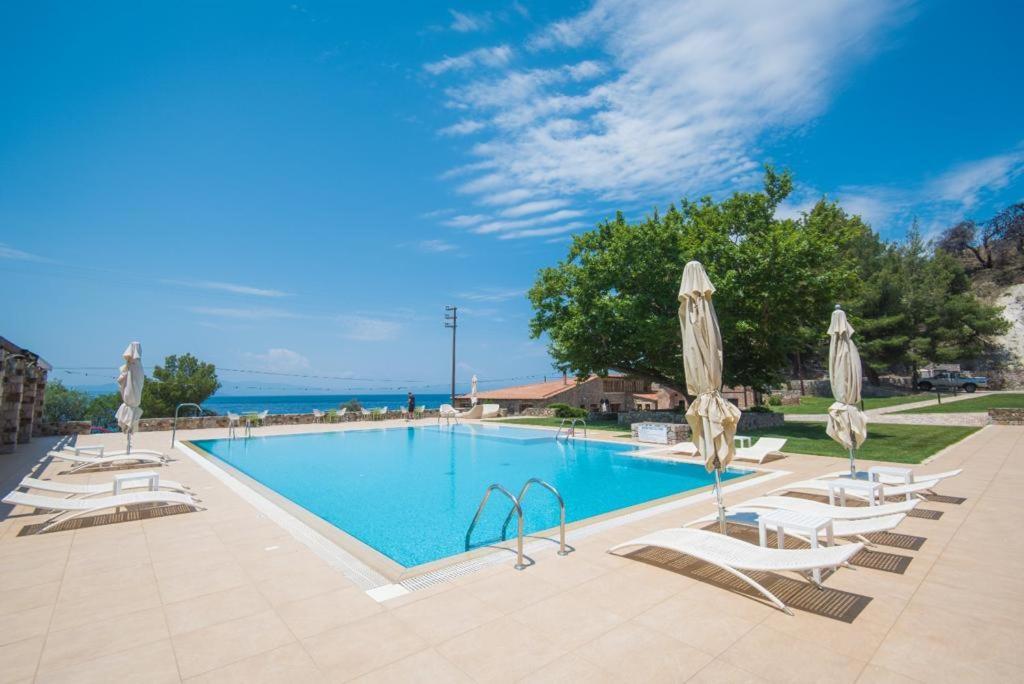 Hotel Kaminos Evia Límni Esterno foto